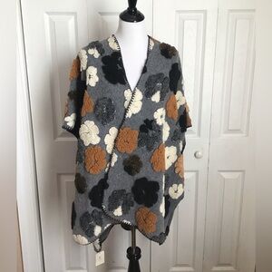 Puffy Floral open poncho